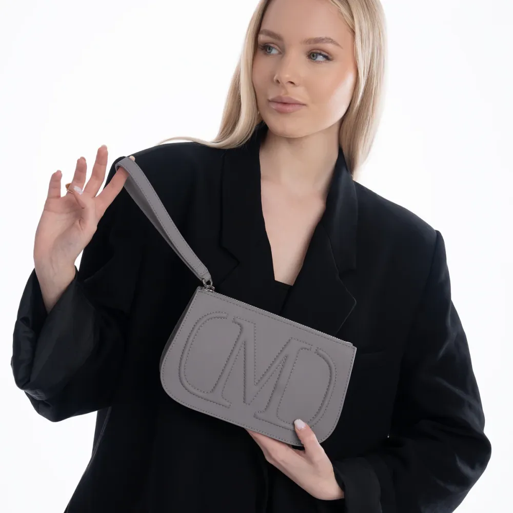 LOGO POUCH — الصورة 2