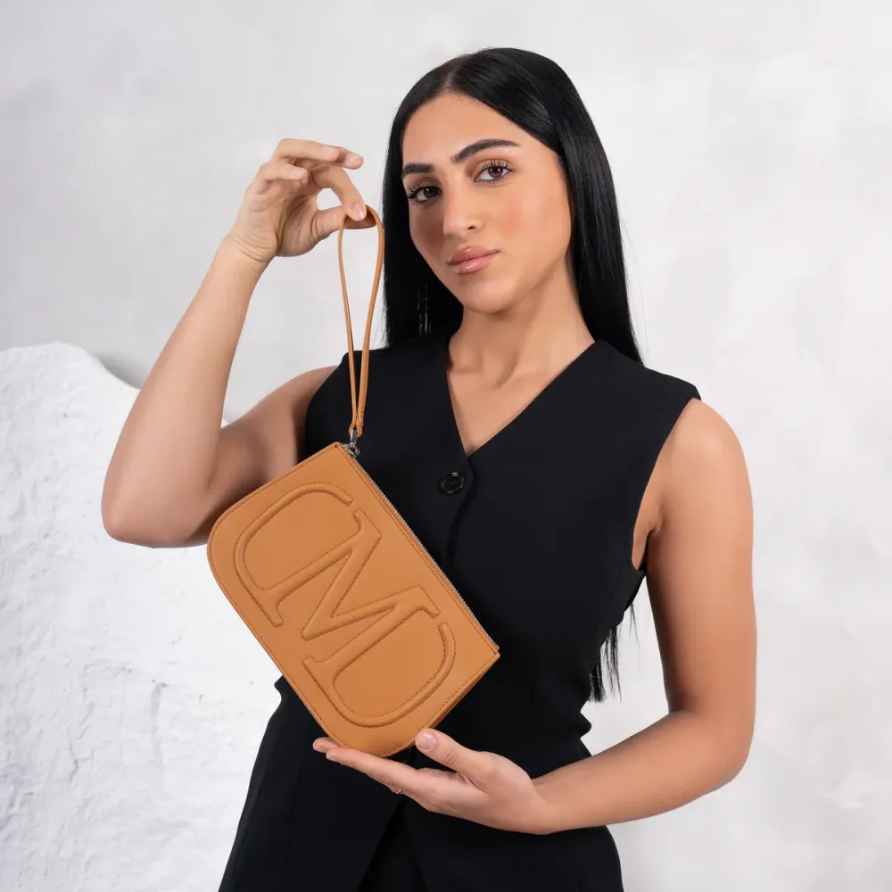 LOGO POUCH — الصورة 2