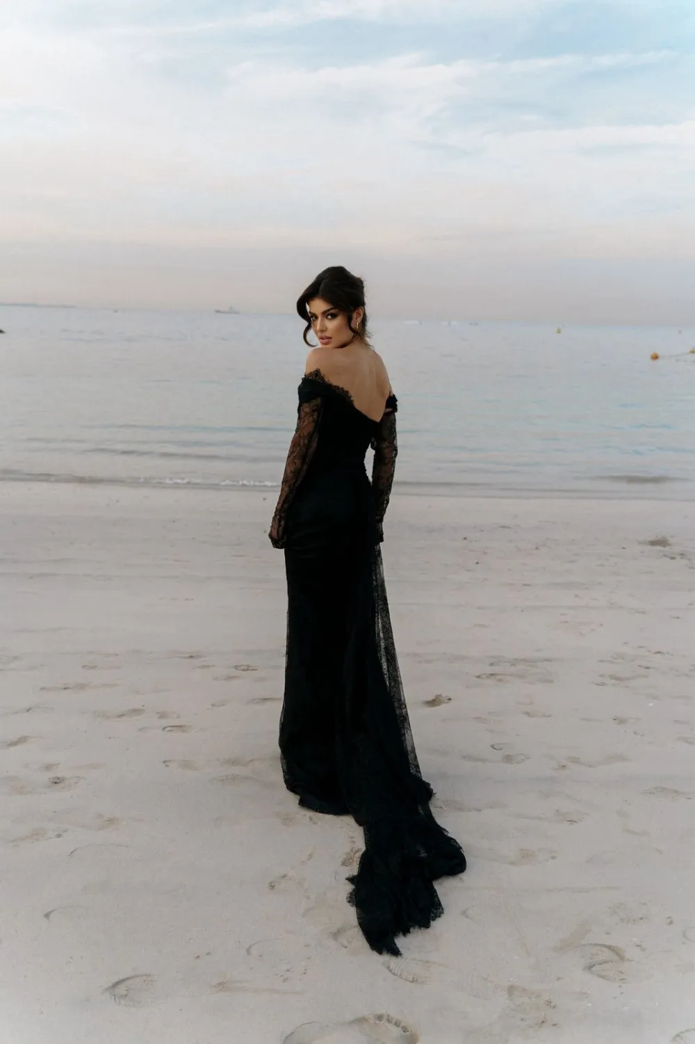 DELICATE — photo 2