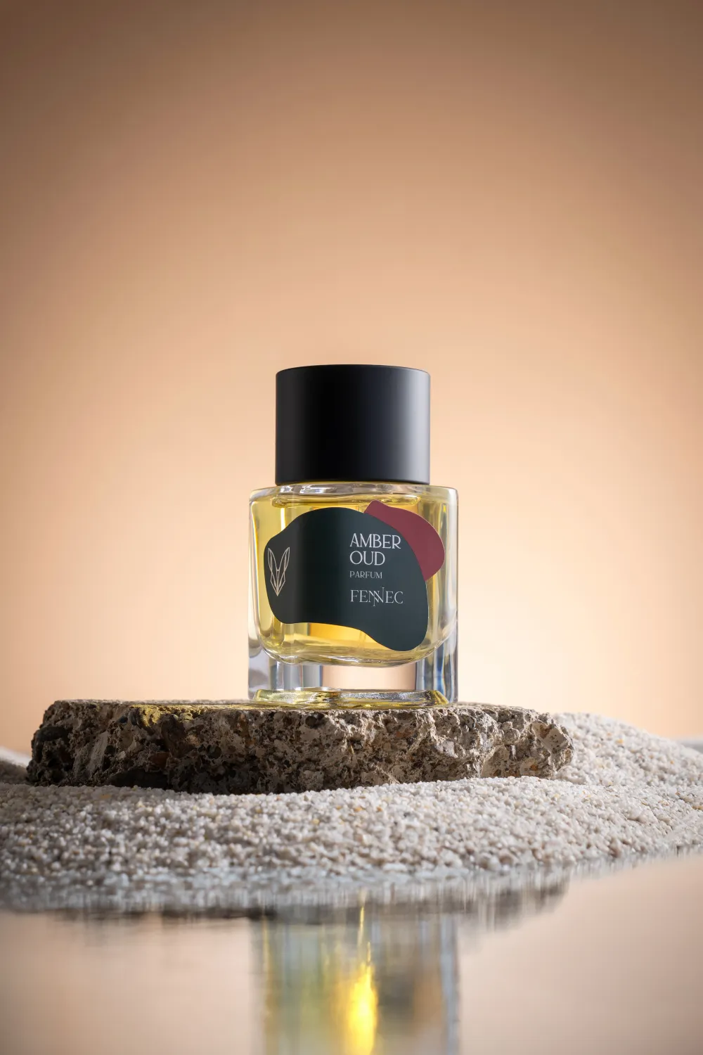 AMBER OUD — photo 1