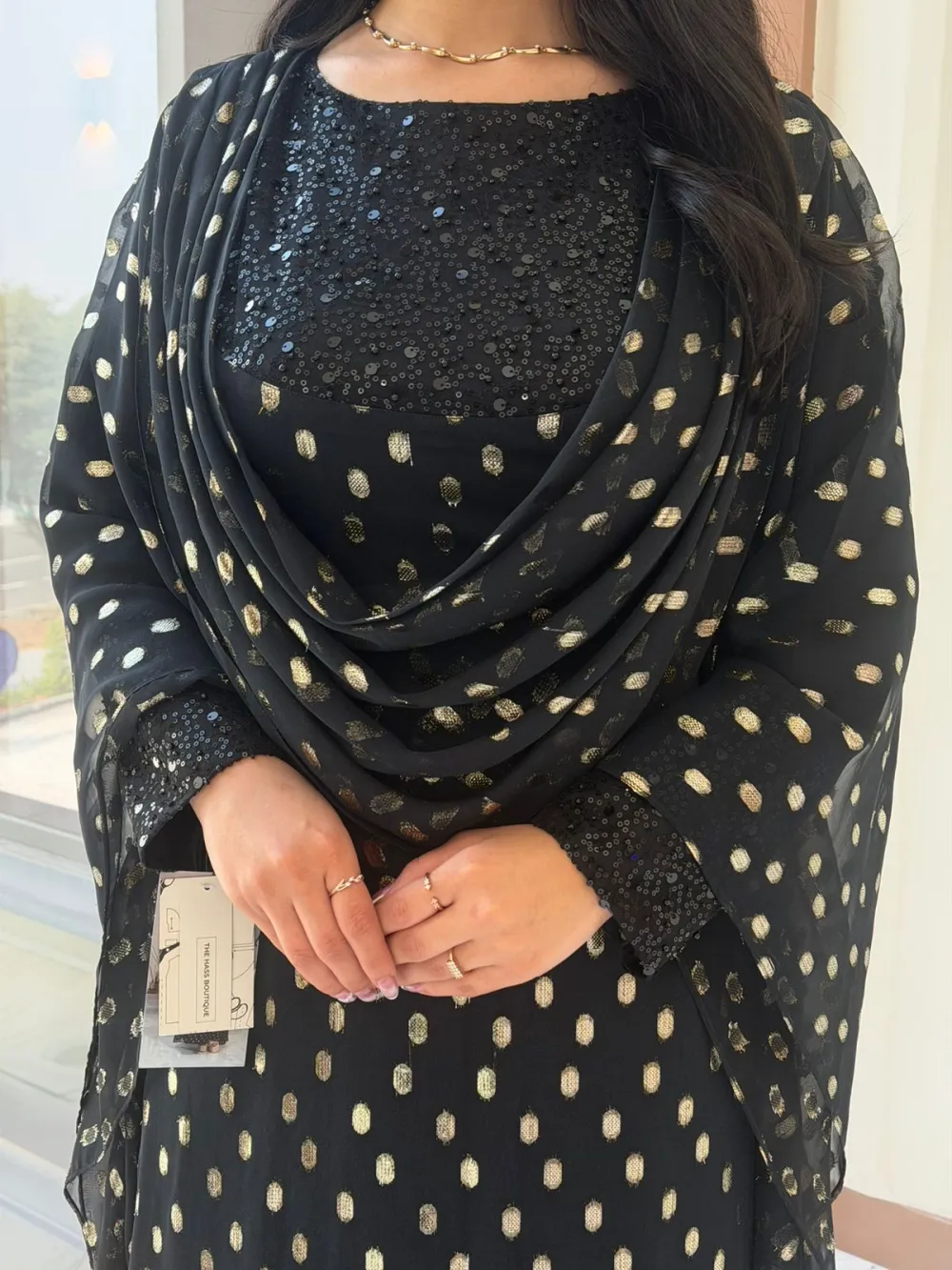 HASS BLACK DRESS — الصورة 1